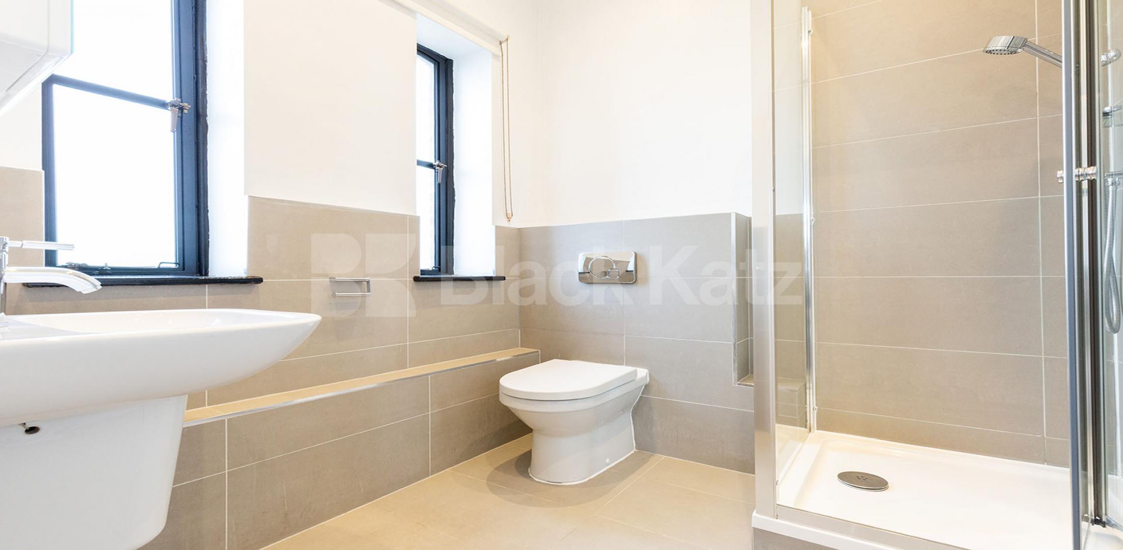 			3 Bedroom, 1 bath, 1 reception Apartment			 SPRINGFIELD HOUSE LOFTS-TYSSEN STREET, DALSTON E8